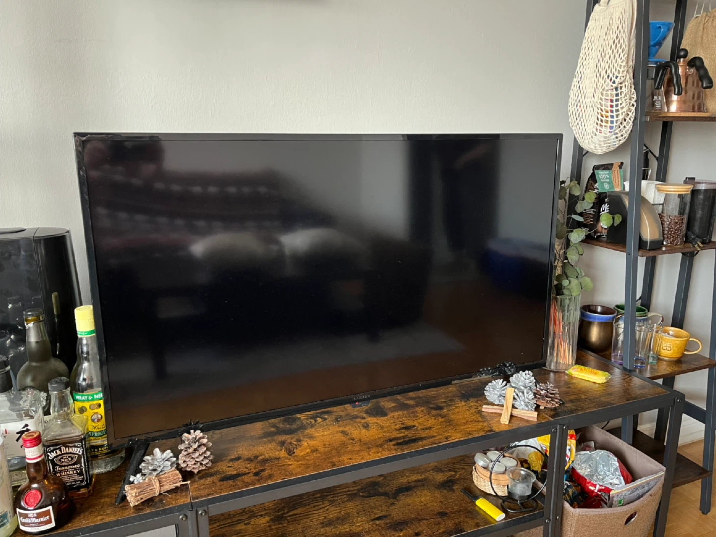 Insignia 43" LED TV