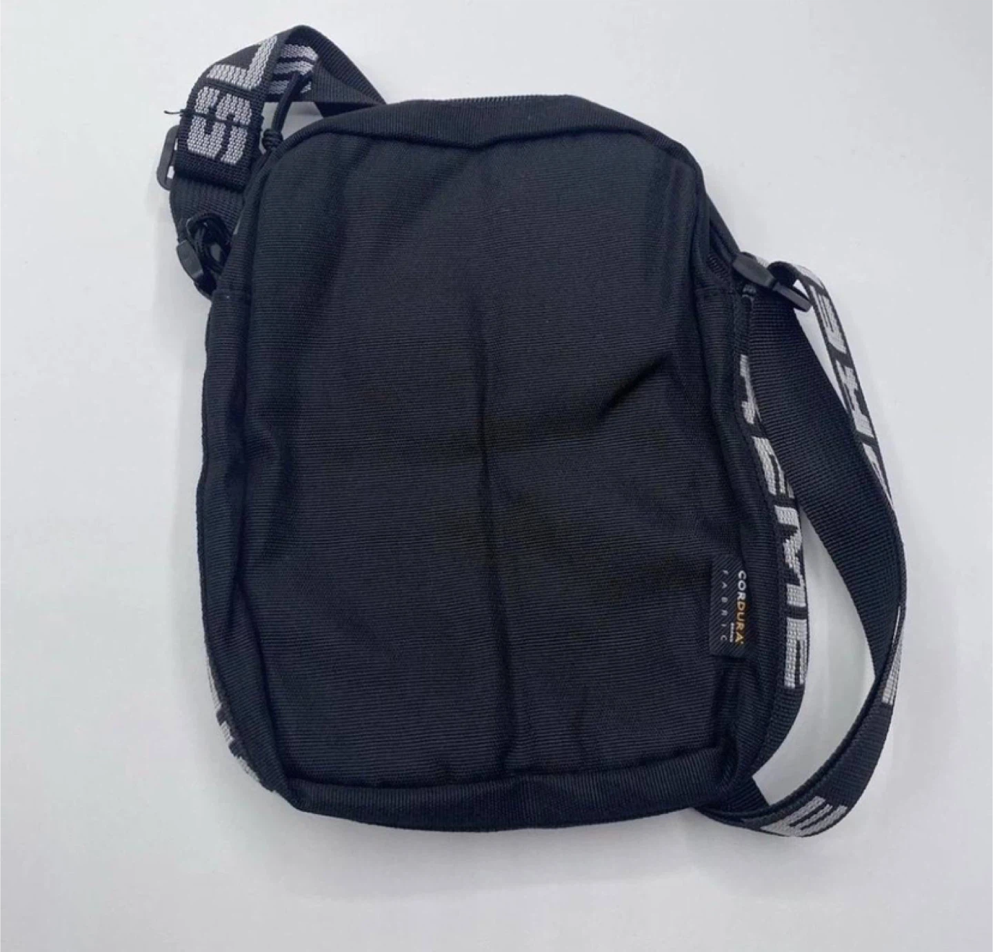 Supreme Black Shoulder Bag - Brand New - photo 2