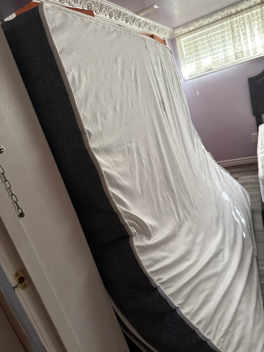 King size mattress 14’ free