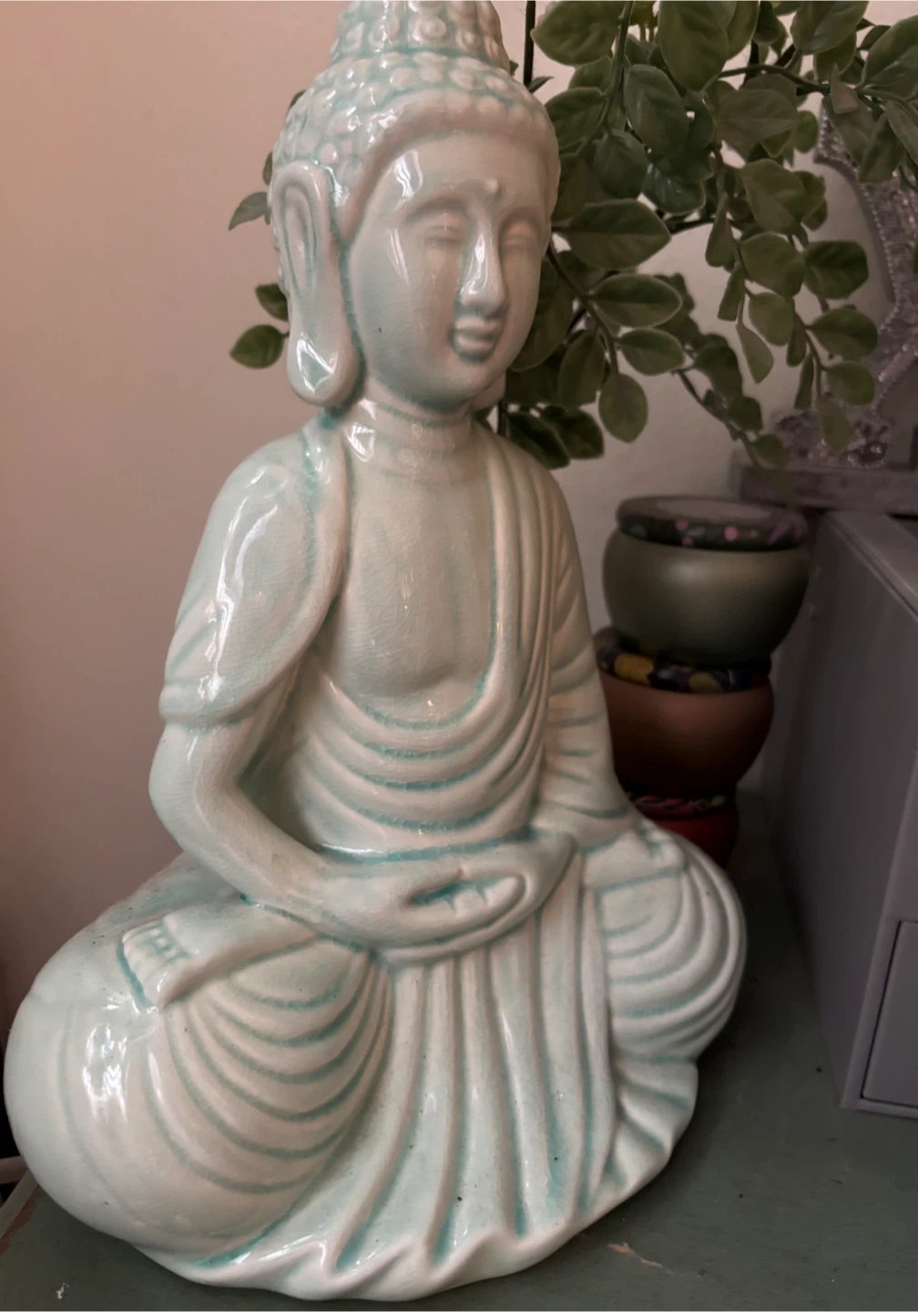 Sitting Buddha Statue - photo 2