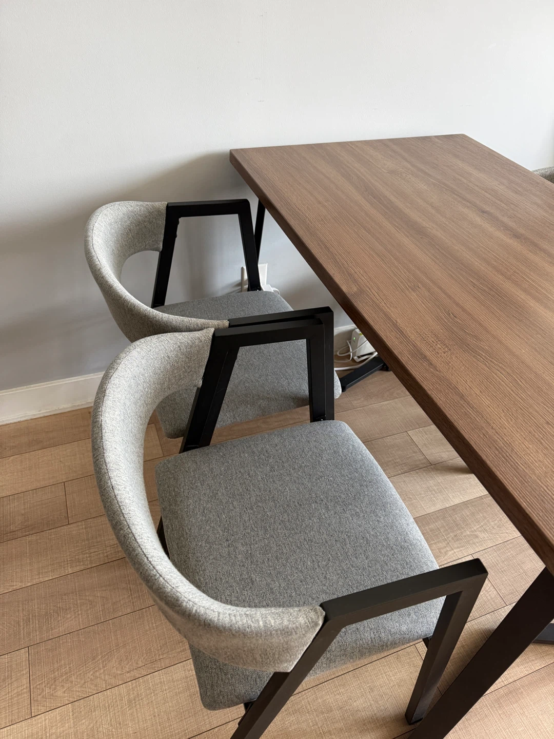 Wayfair - Gray/Chestnut Brown Dining Table + 4 Dining Chairs - photo 5