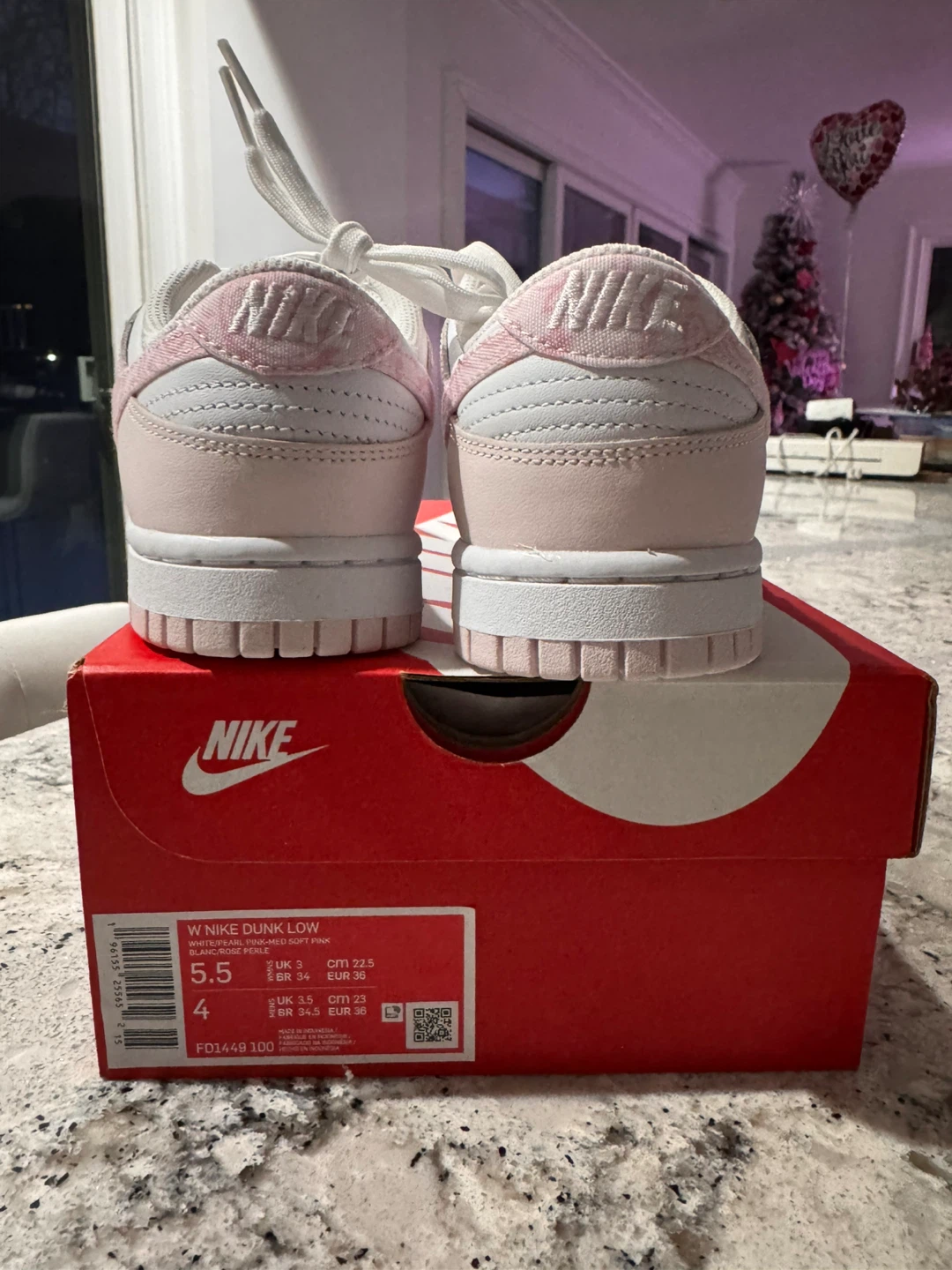 Nike Dunk Low “Pink Paisley” – Women’s 5.5 / Men’s 4 – Brand New - photo 2