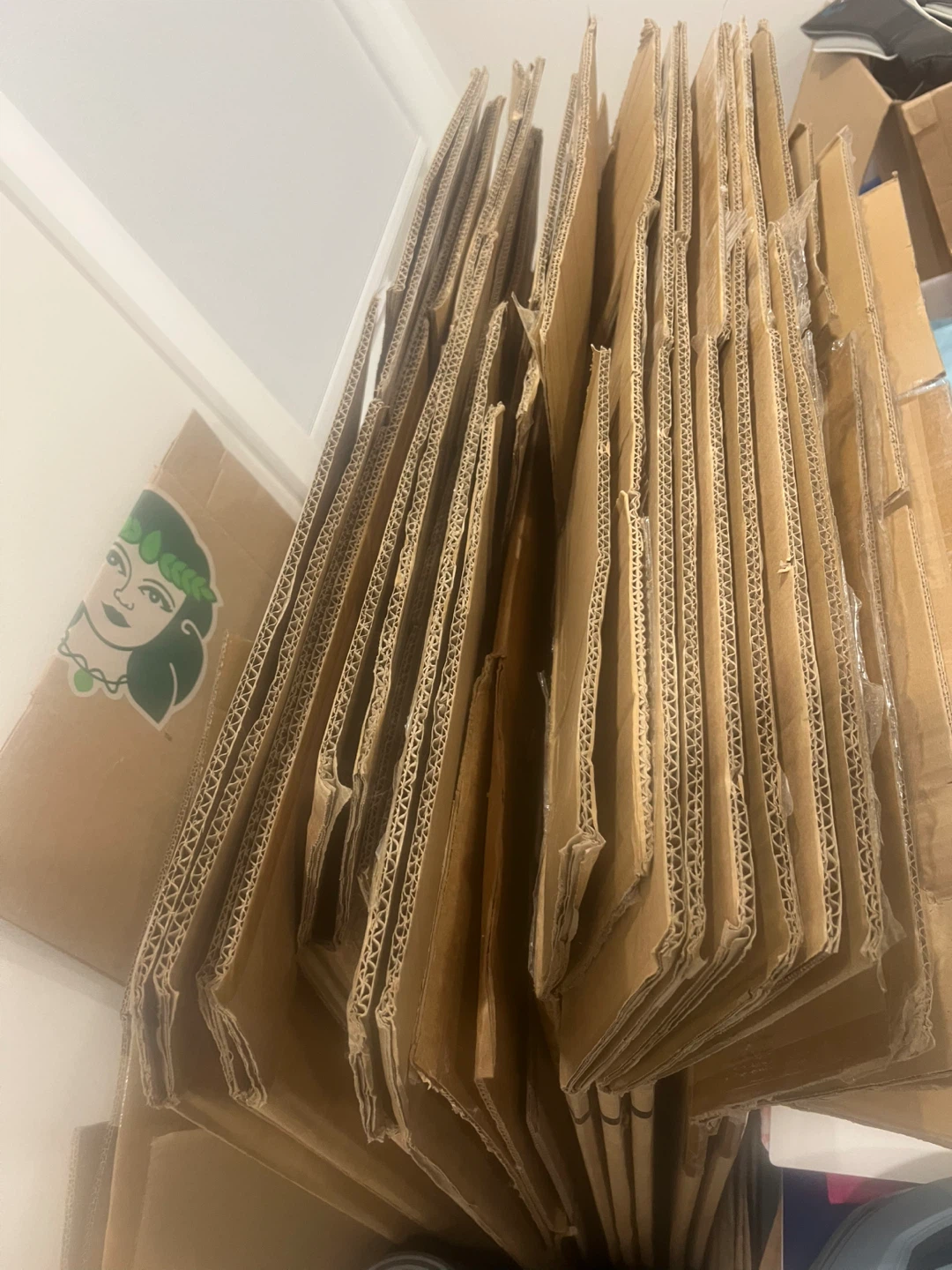 FREE Moving Boxes – XLarge, Large & Medium!