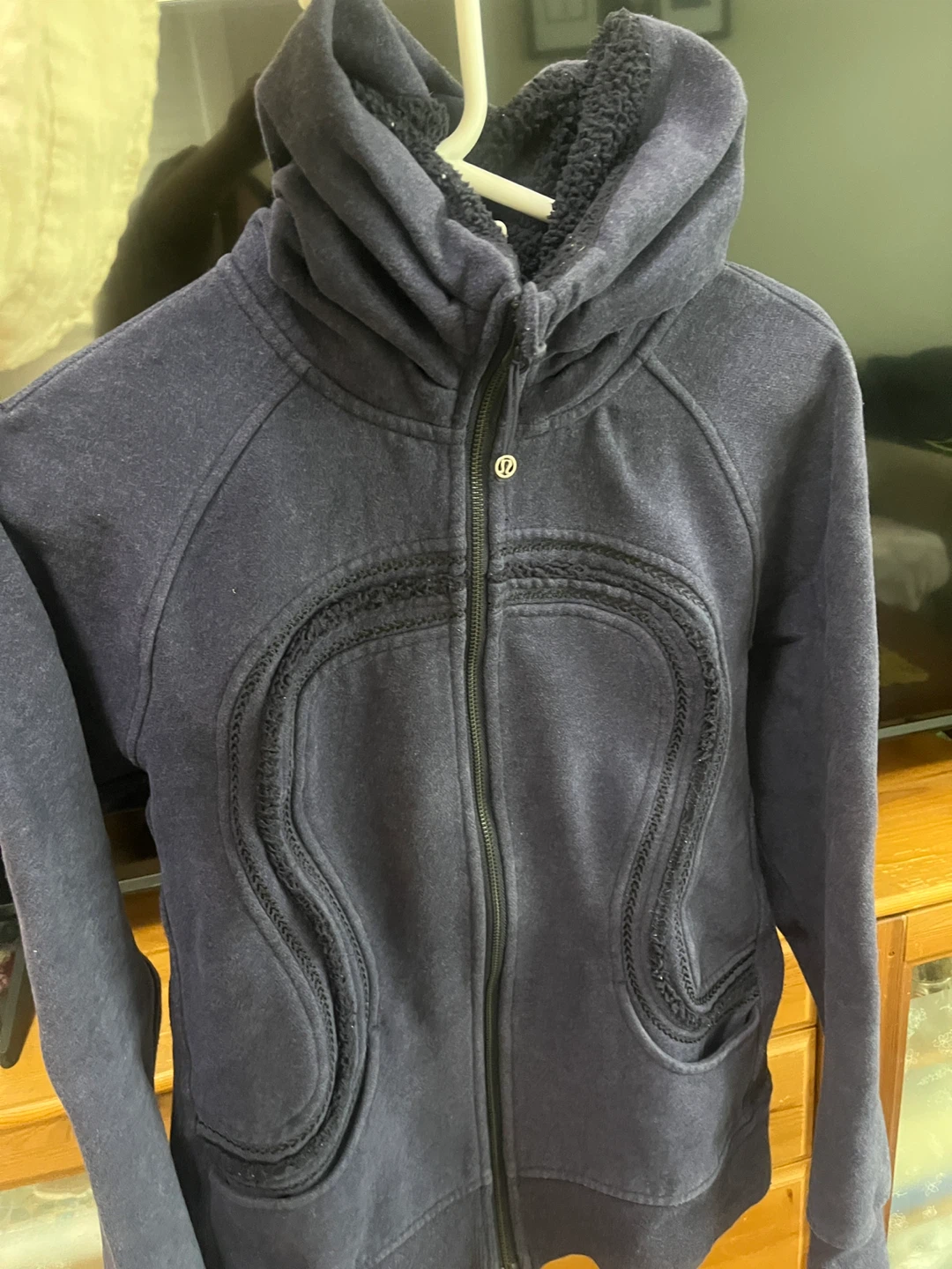 Lululemon Navy Fleece Lined Hoodie - Size 10 - photo 2