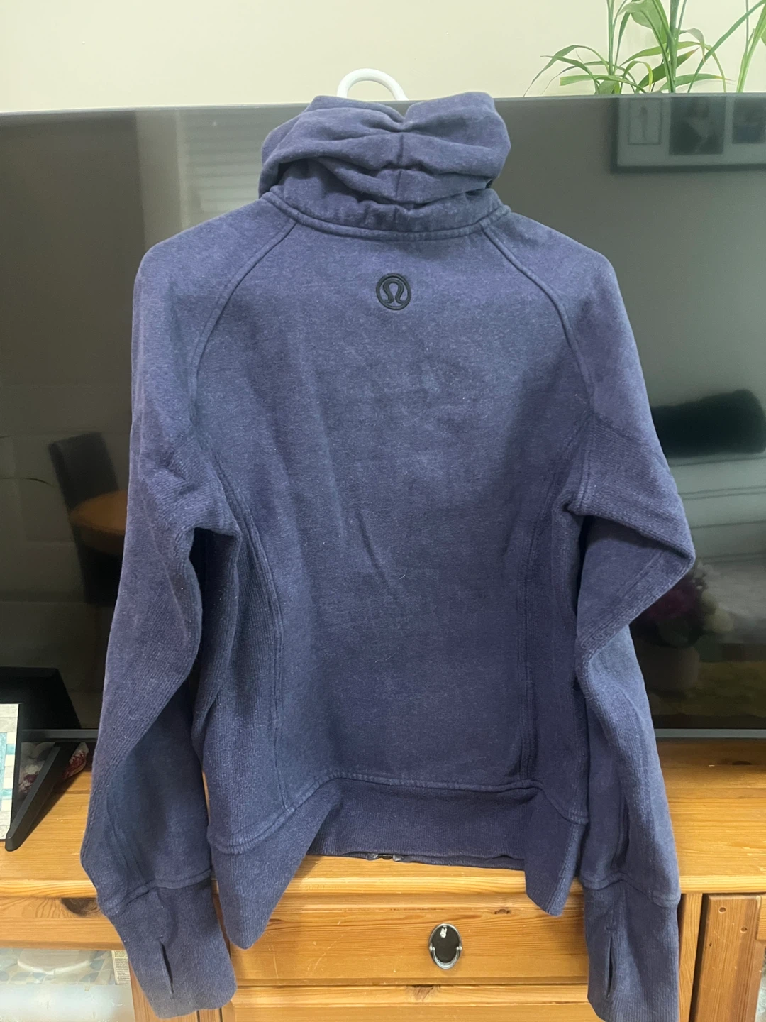 Lululemon Navy Fleece Lined Hoodie - Size 10 - photo 3