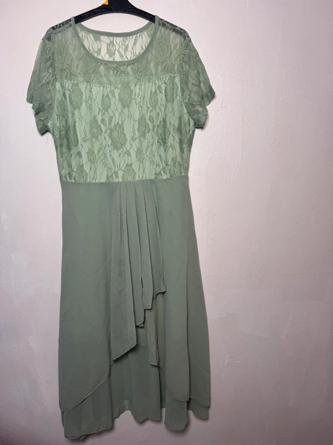 Sage Green Lace & Chiffon Dress