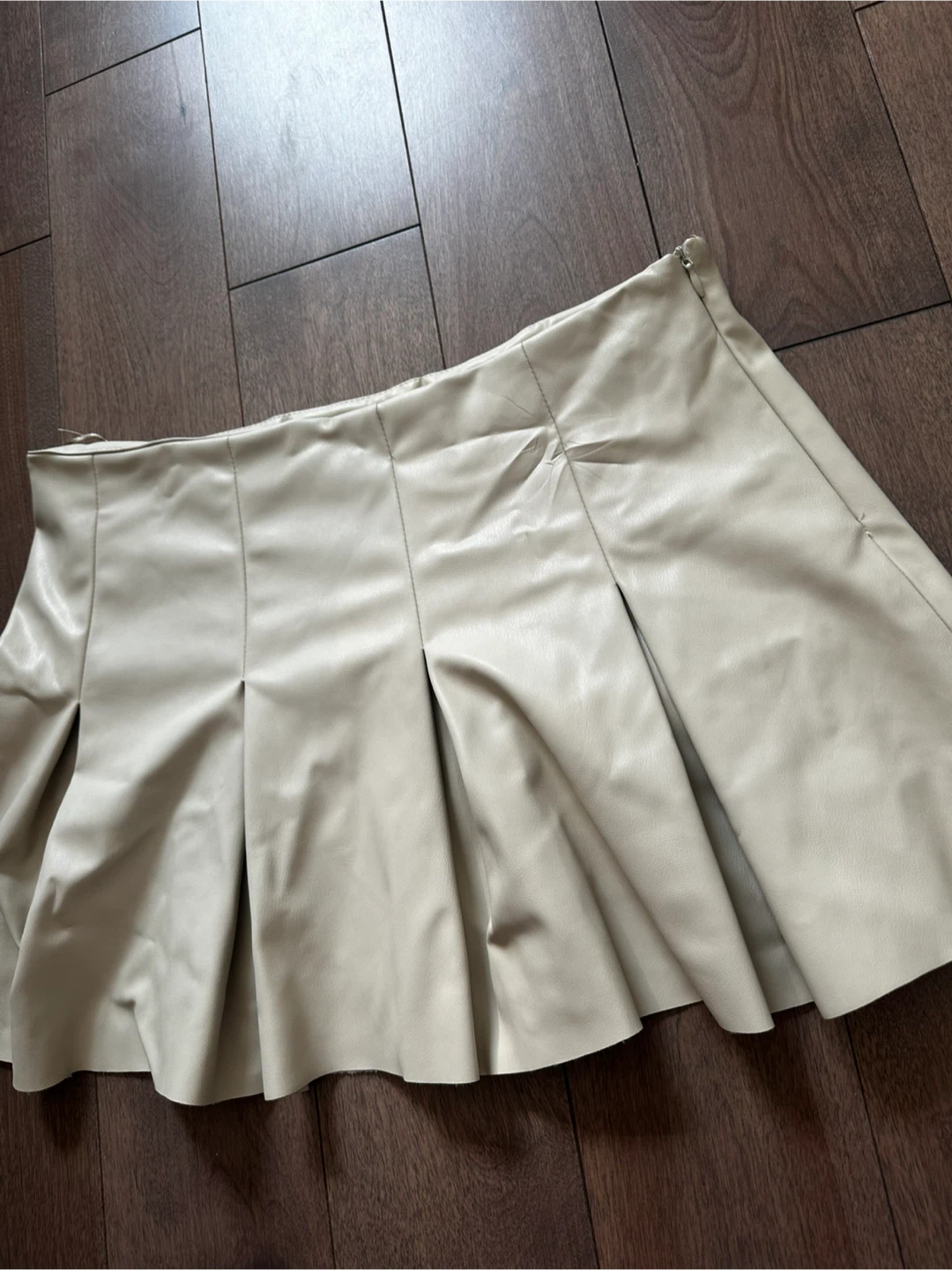 Zara Beige Faux Leather Pleated Skirt - photo 3