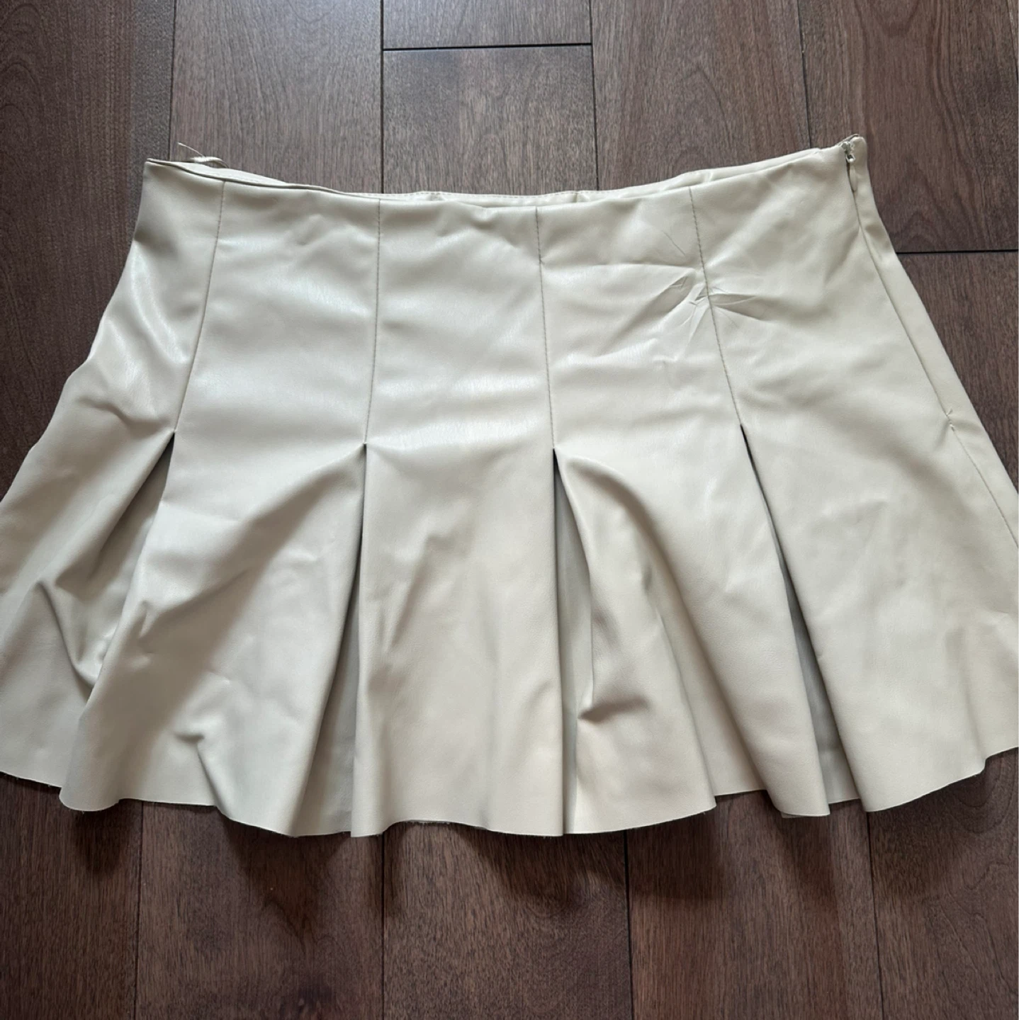 Zara Beige Faux Leather Pleated Skirt