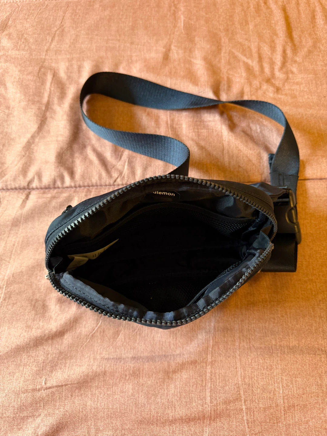 Lululemon Everywhere Belt Bag - Black - photo 2