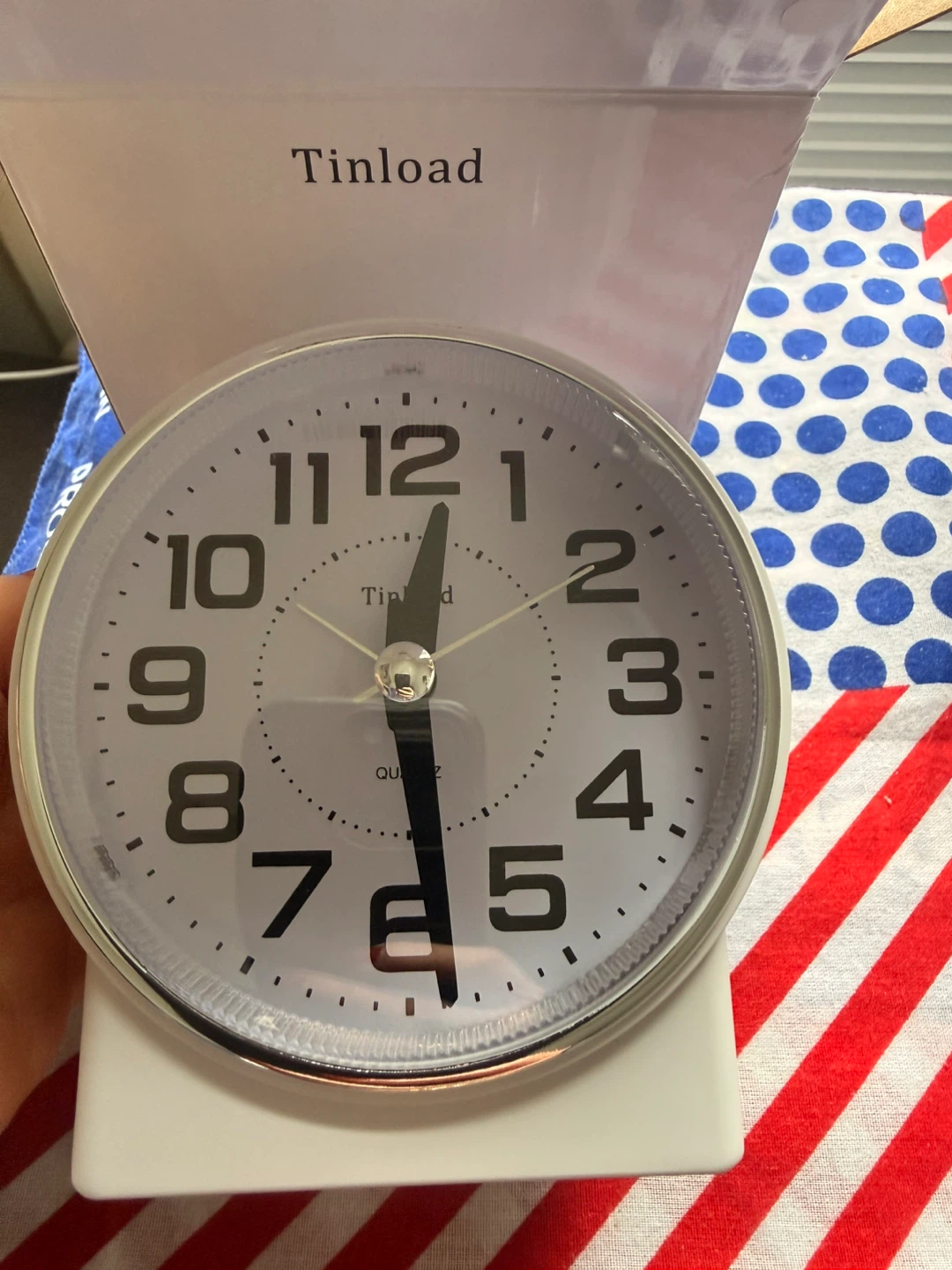 Brand new Tinload Snooze/Light Alarm Clock - photo 2