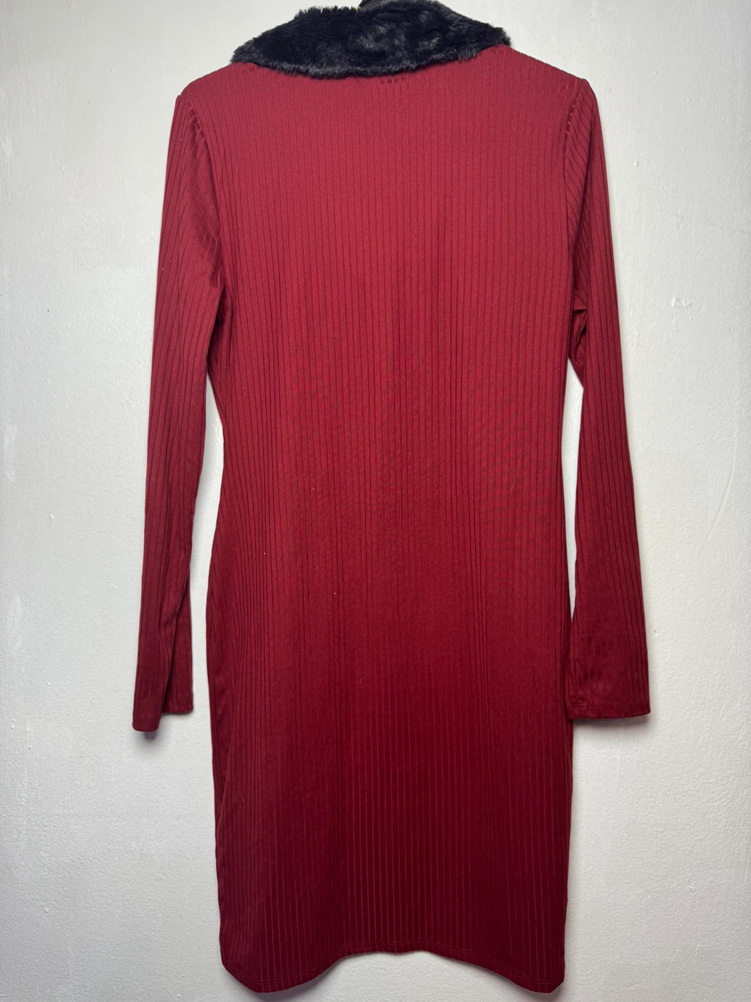 Derek Heart Burgundy Ribbed Faux Fur Collar Dress - Size L - photo 2