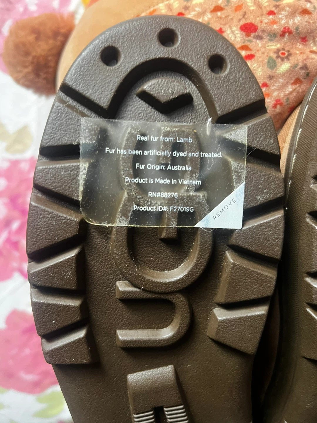 UGG women’s Mukluk Brand New - photo 5