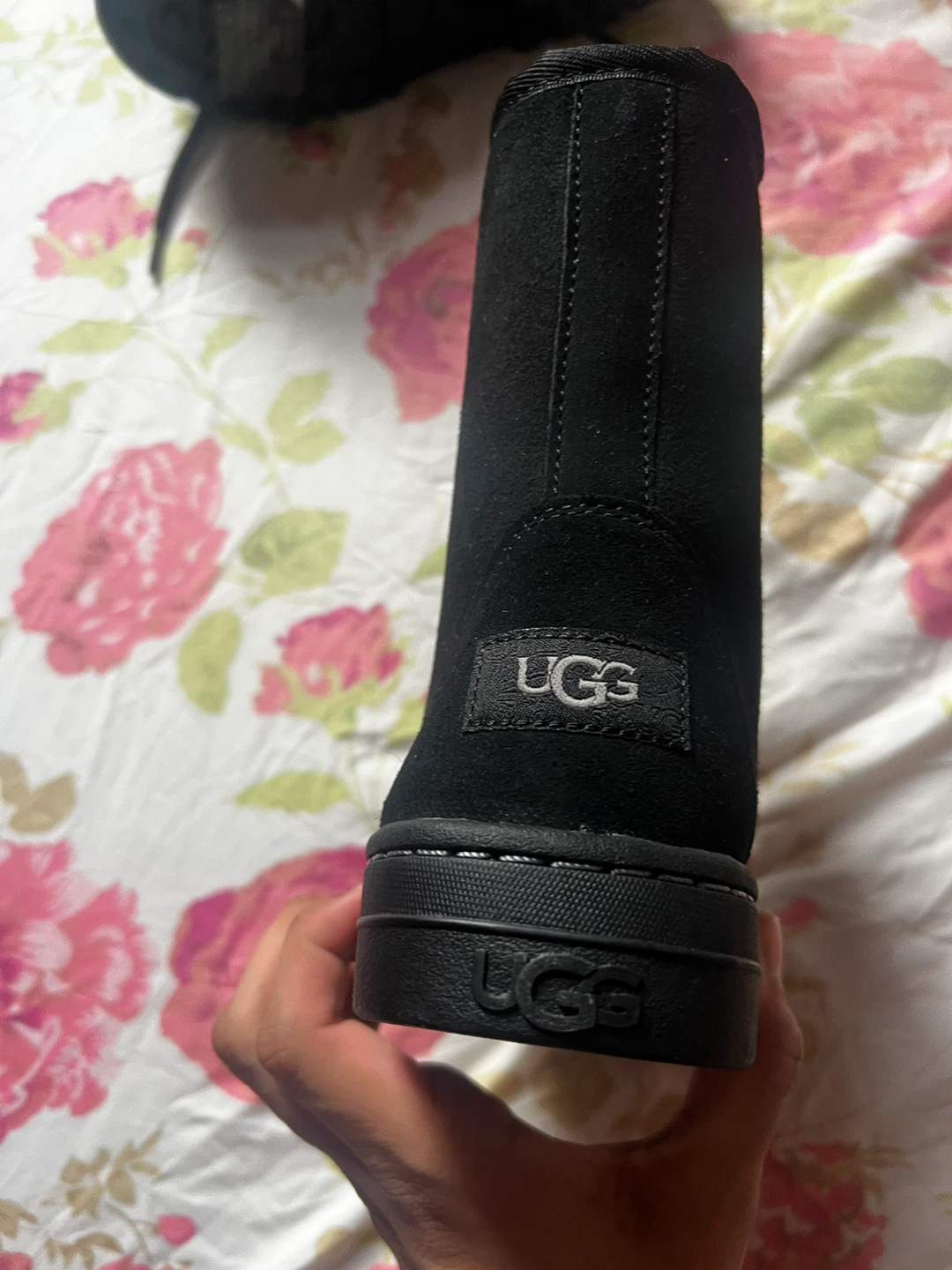 UGG Women's Mukluk Revival boots in black Brand new - photo 4