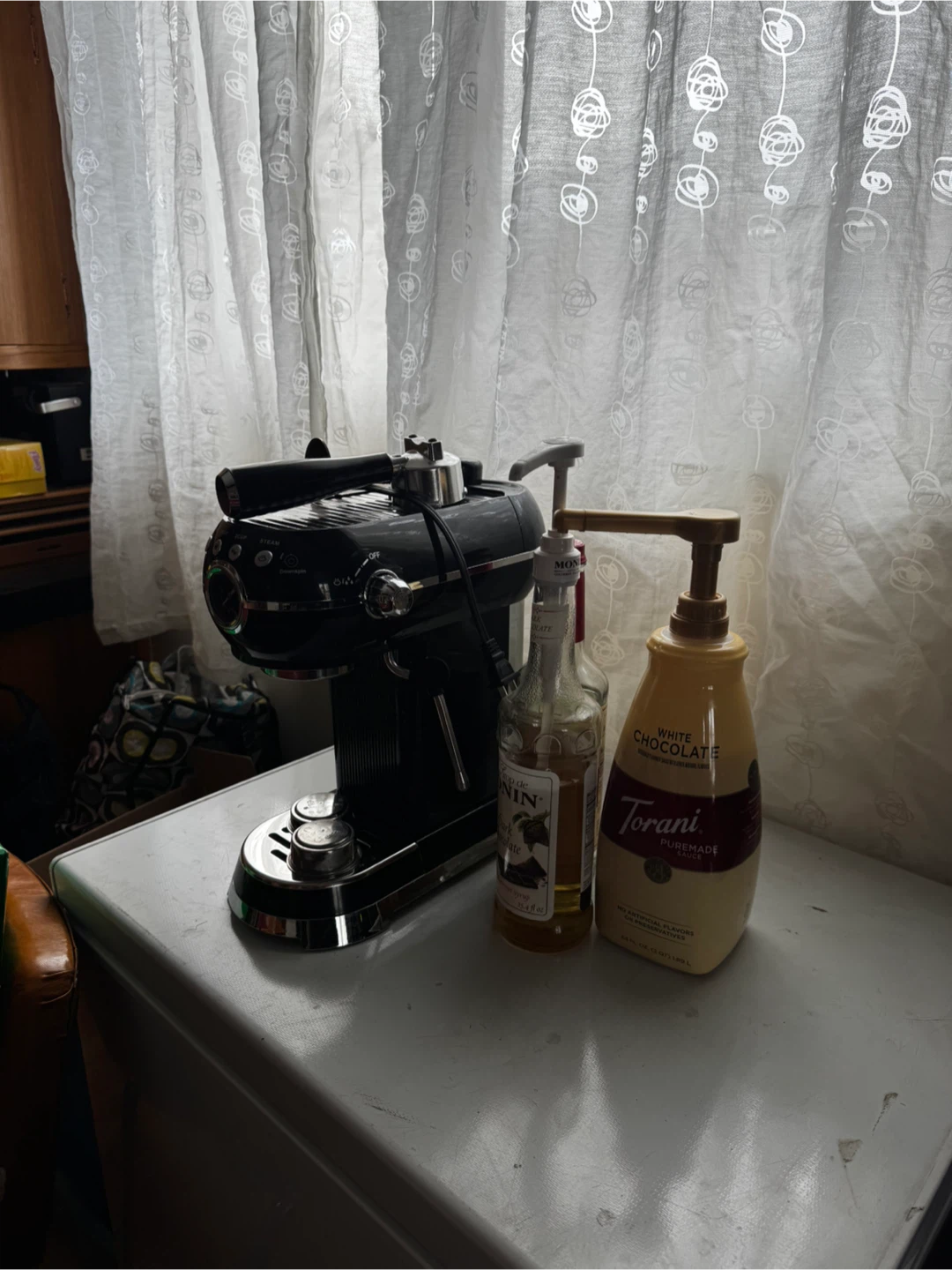 KitchMix Espresso Machine with Milk Frother - Black