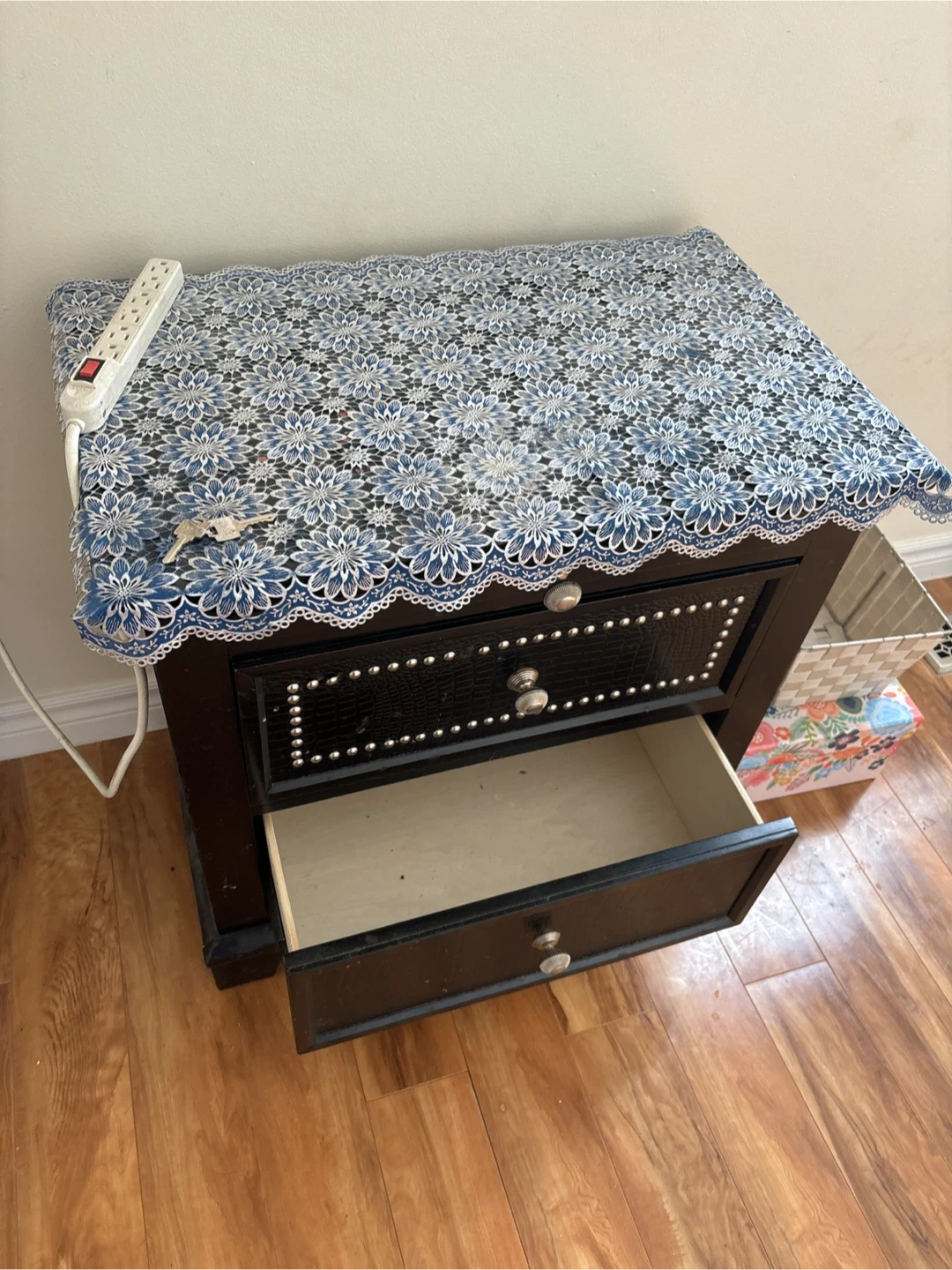 Black 3-Drawer Nightstand