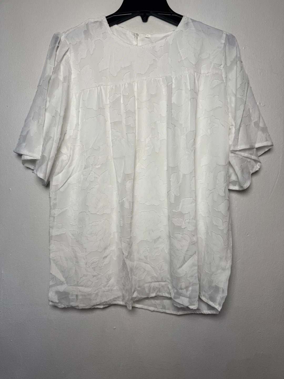White Textured Short Sleeve Top Size L