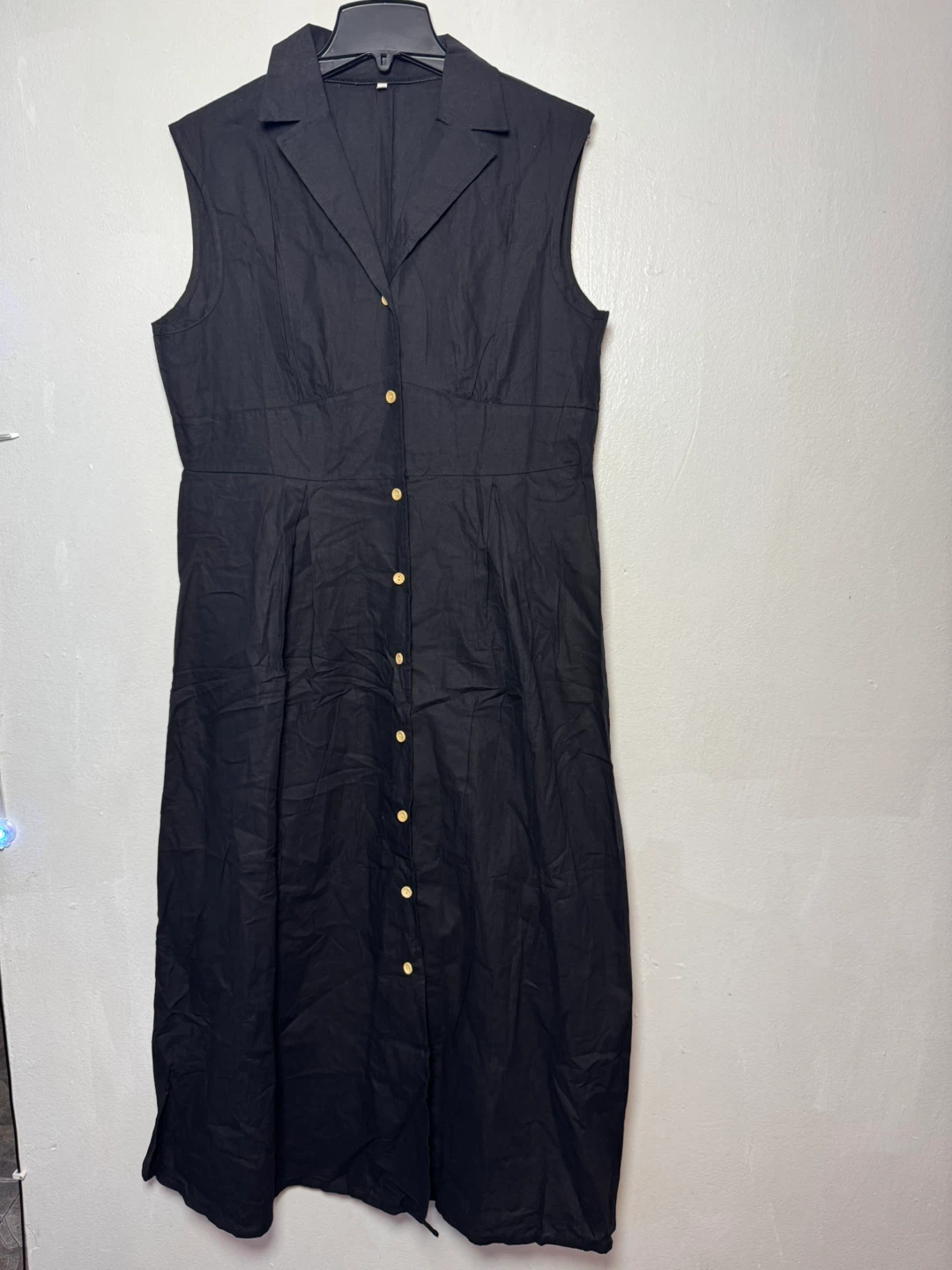Black Sleeveless Button-Front Dress - Size 2XL