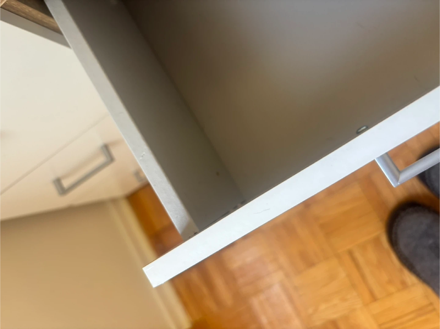 MOVING: NEED GONE ASAP❗️ 8 Drawer Double Dresser - photo 4