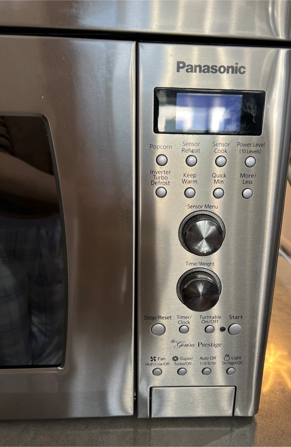 Panasonic "The Genius Prestige" Inverter Microwave Oven - photo 2