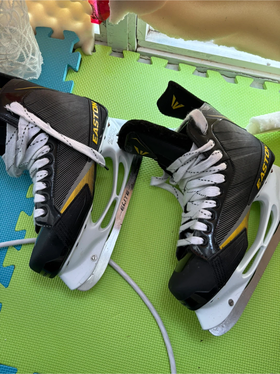 Easton Ice Hockey Skates - photo 4