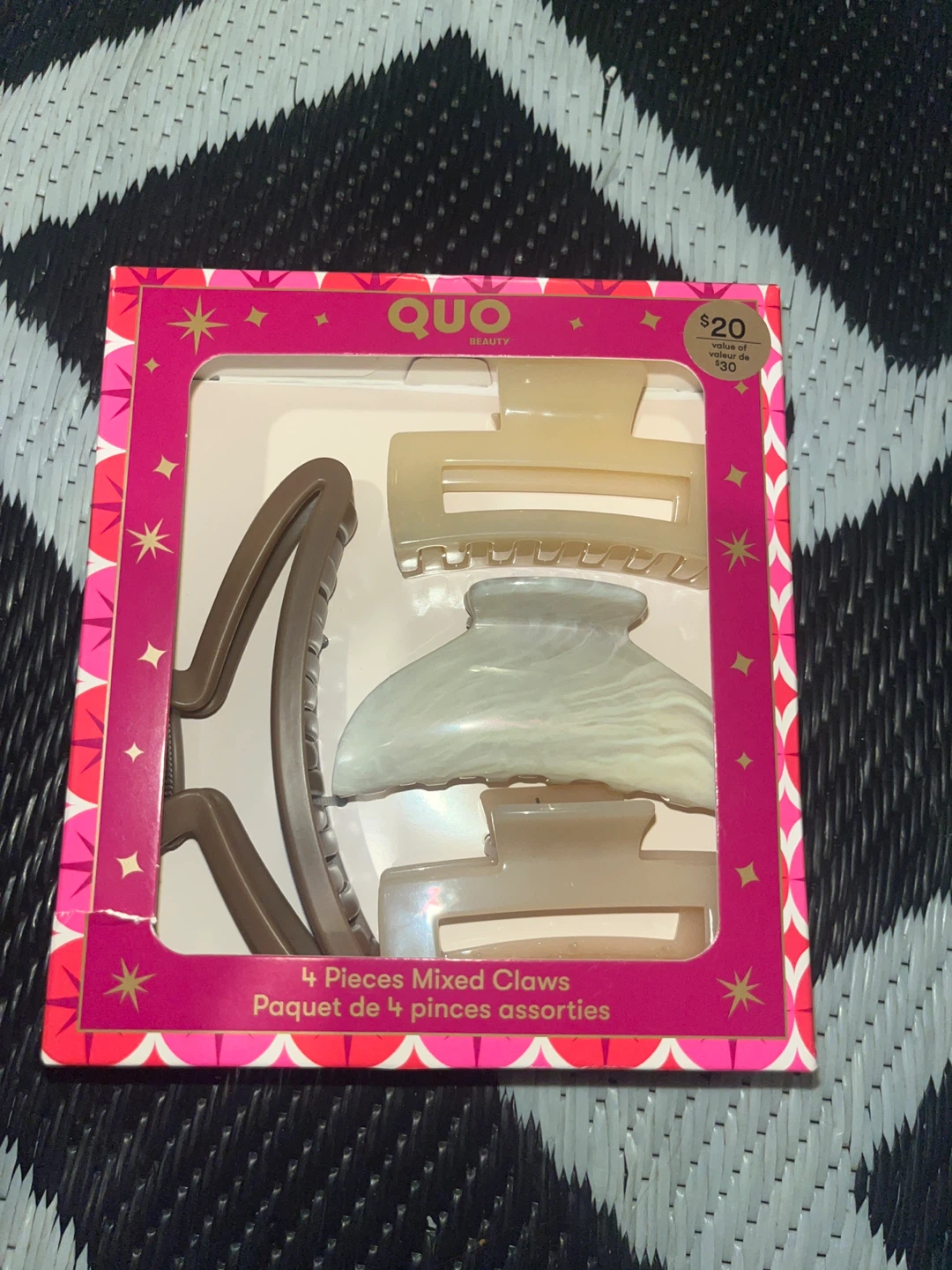 QUO Beauty 4 Pieces Mixed Claws Hair Clips Set