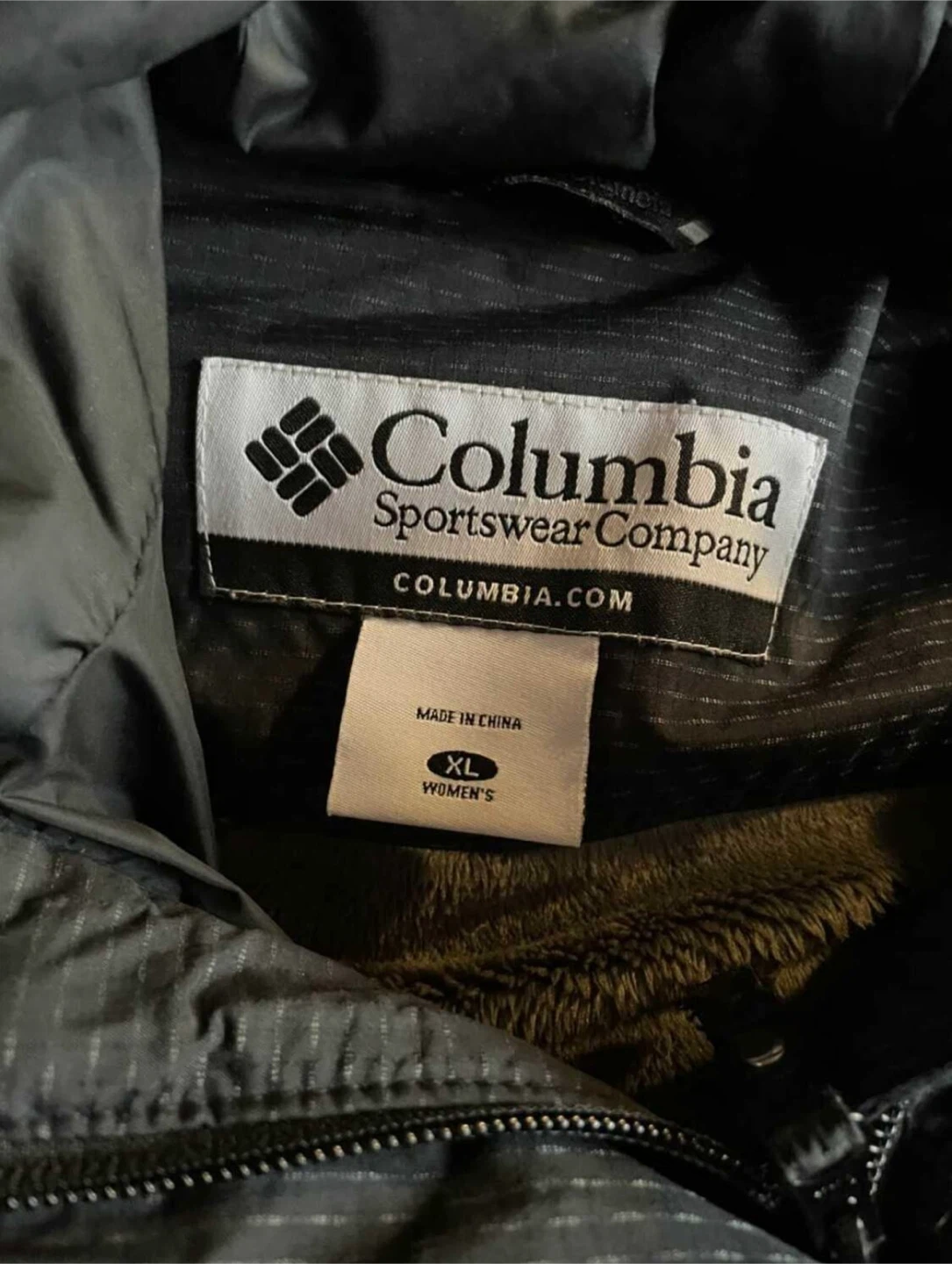 Women's Columbia  XL Hooded Puffer Jacket - photo 3