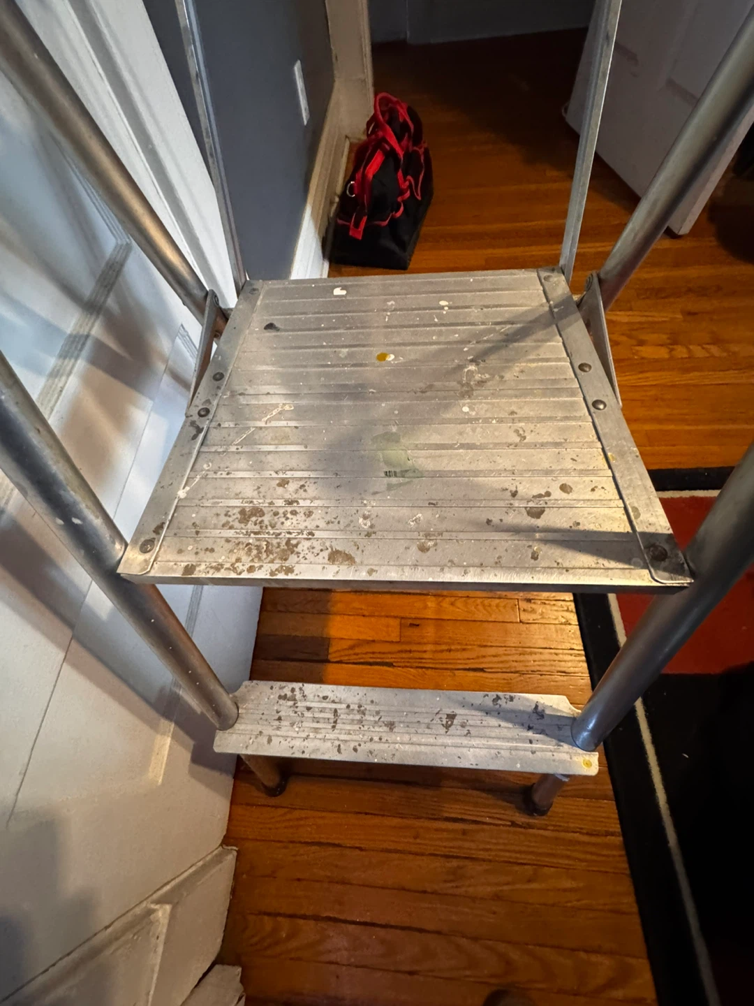Aluminum Step Stool Ladder - photo 3