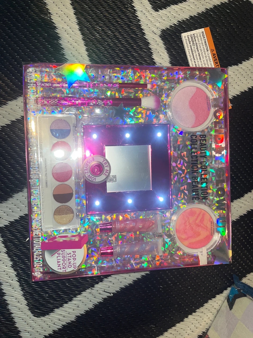 Townley Girl Holiday Glow Beauty Collection Set