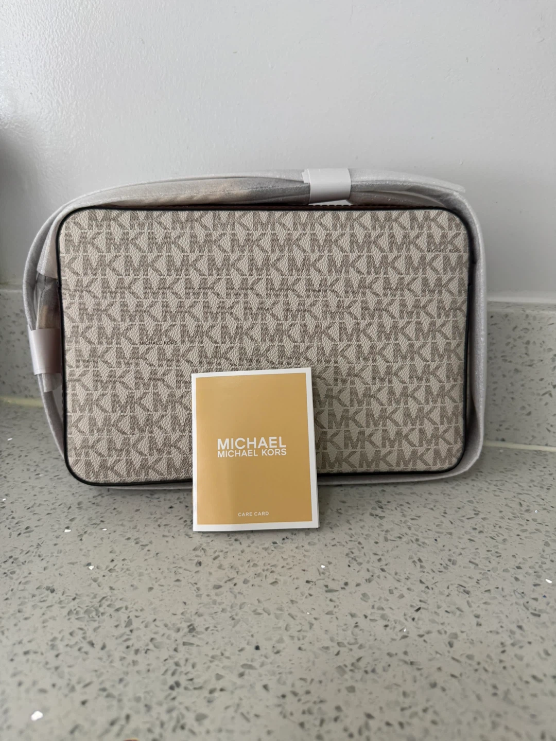 Michael Kors Logo crossbody Bag - photo 4