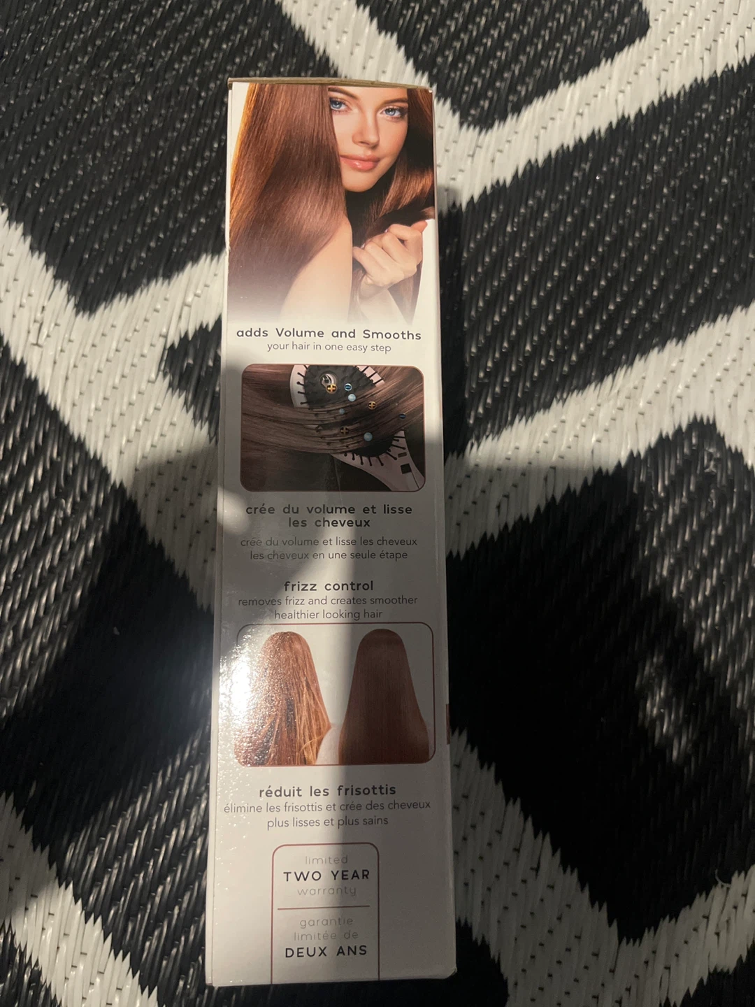Conair InfinitiPro SmoothWrap Ion Therapy Smoothing Brush - photo 2