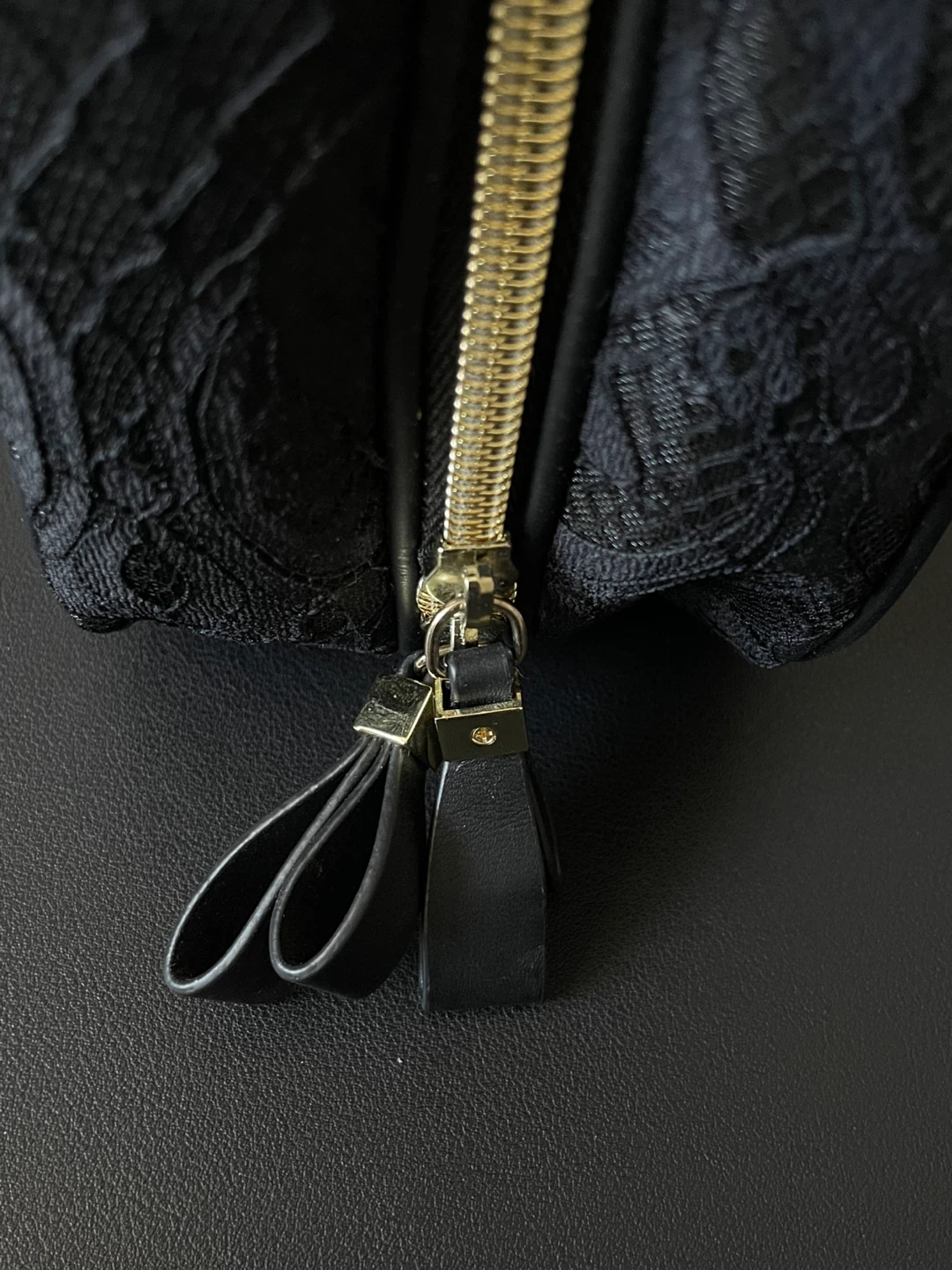 Victoria's Secret Black Lace Cosmetic Bag - photo 3