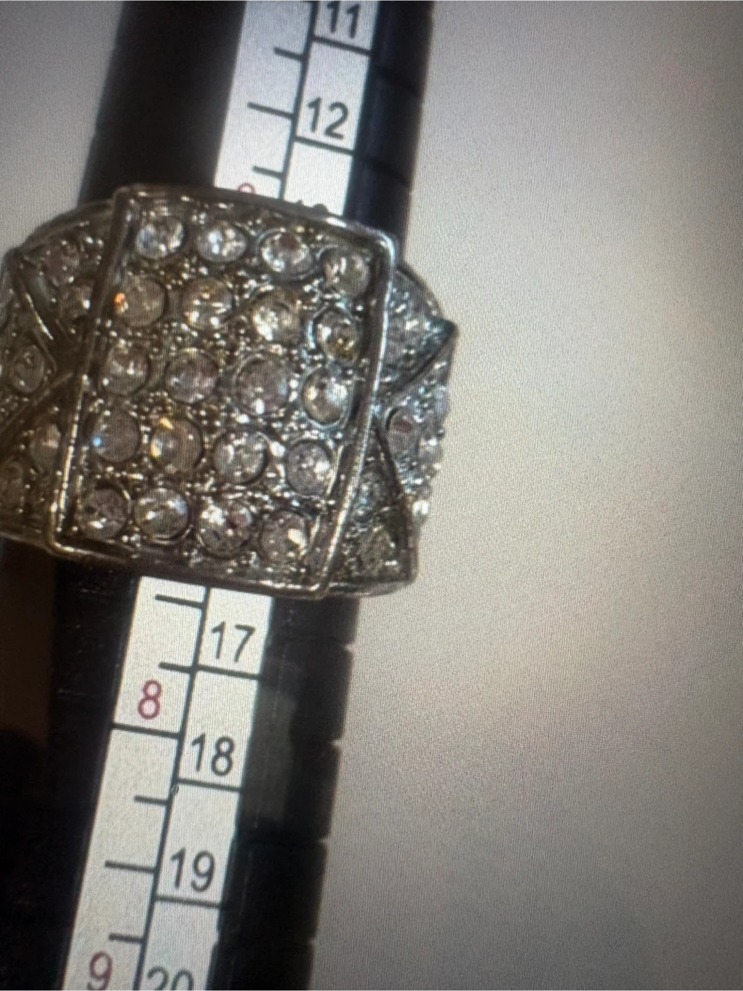 Bague style Art déco ornée de strass argentés - photo 2