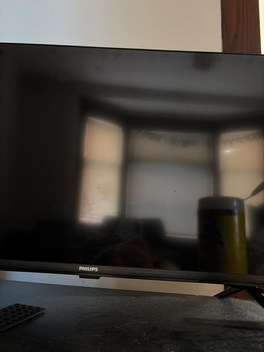 32 inch (pretty sure) Philips Roku TV with remote
