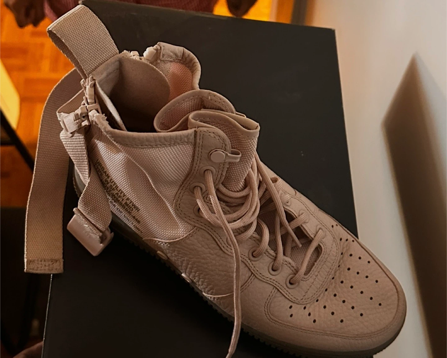 Nike SF AF1 Mid 'Ivory' Women's High-Top Sneakers