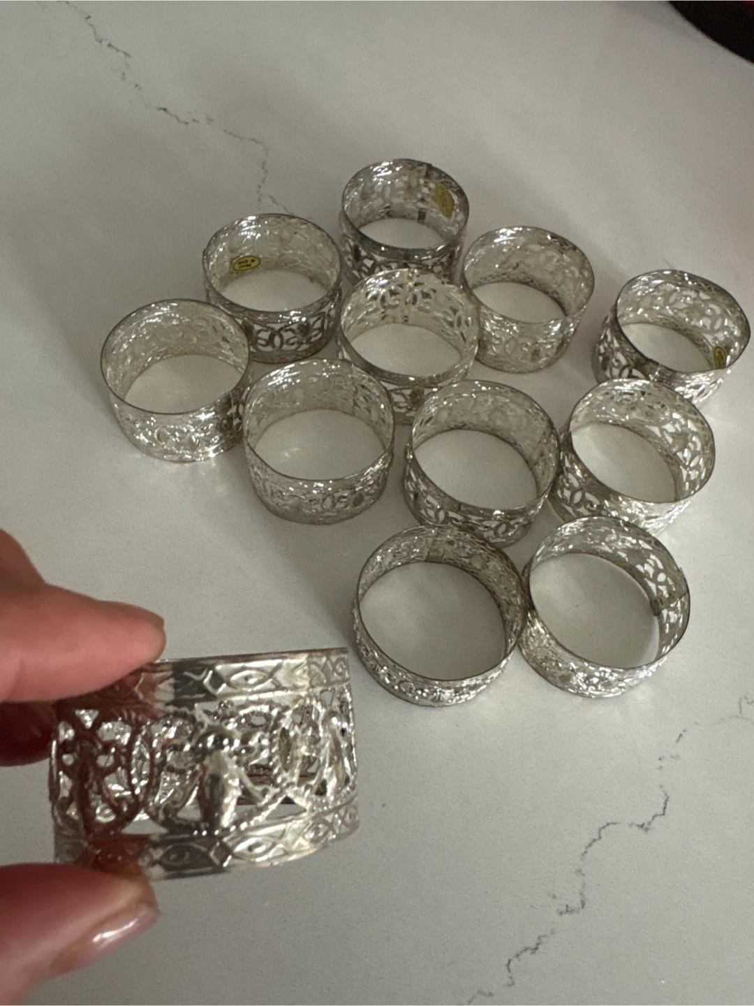 Set of 12 Silver Tone Napkin Rings - photo 5