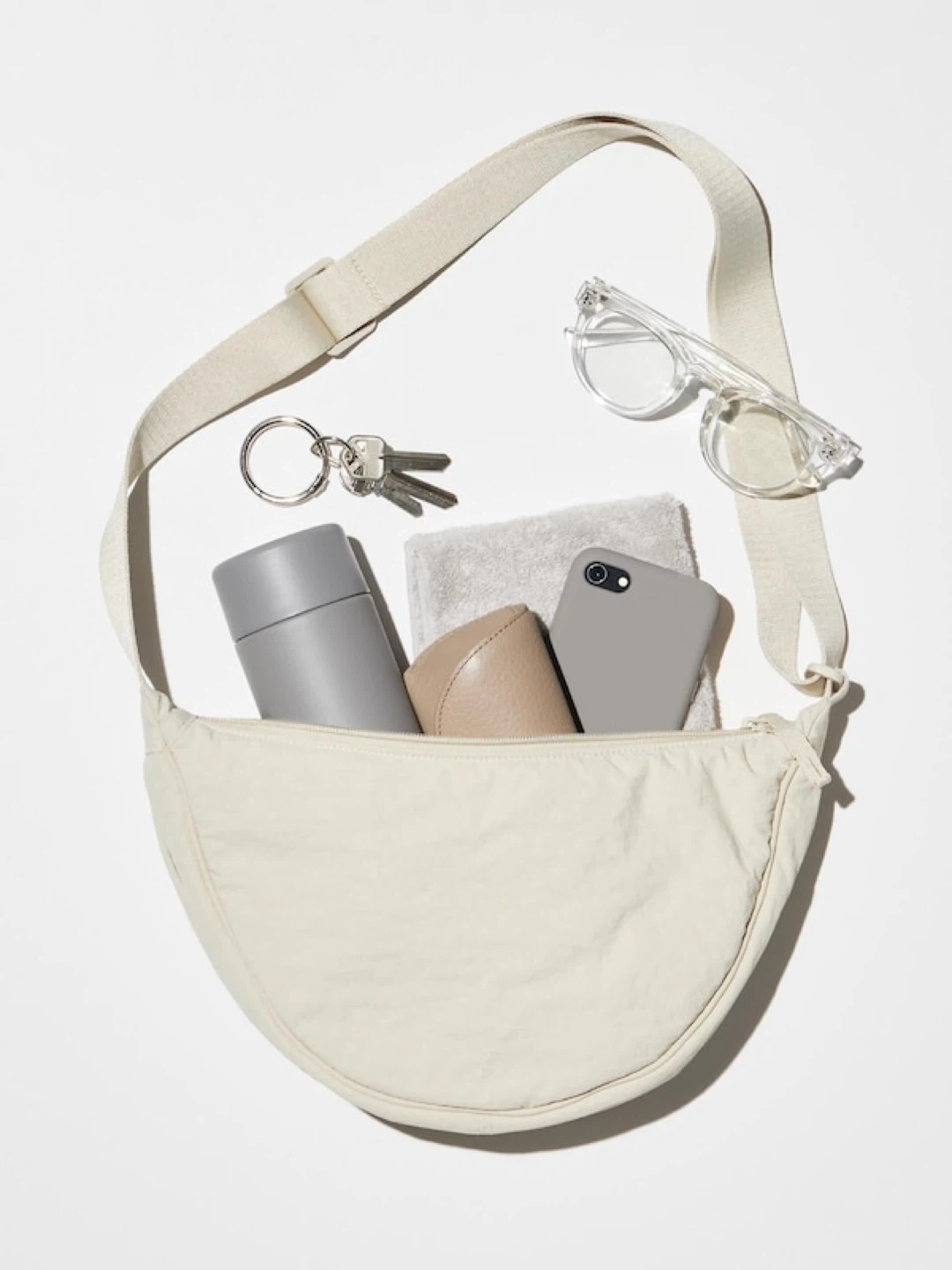 Uniqlo Cream Corduroy Crescent Shoulder Bag with Flower Patch - photo 2