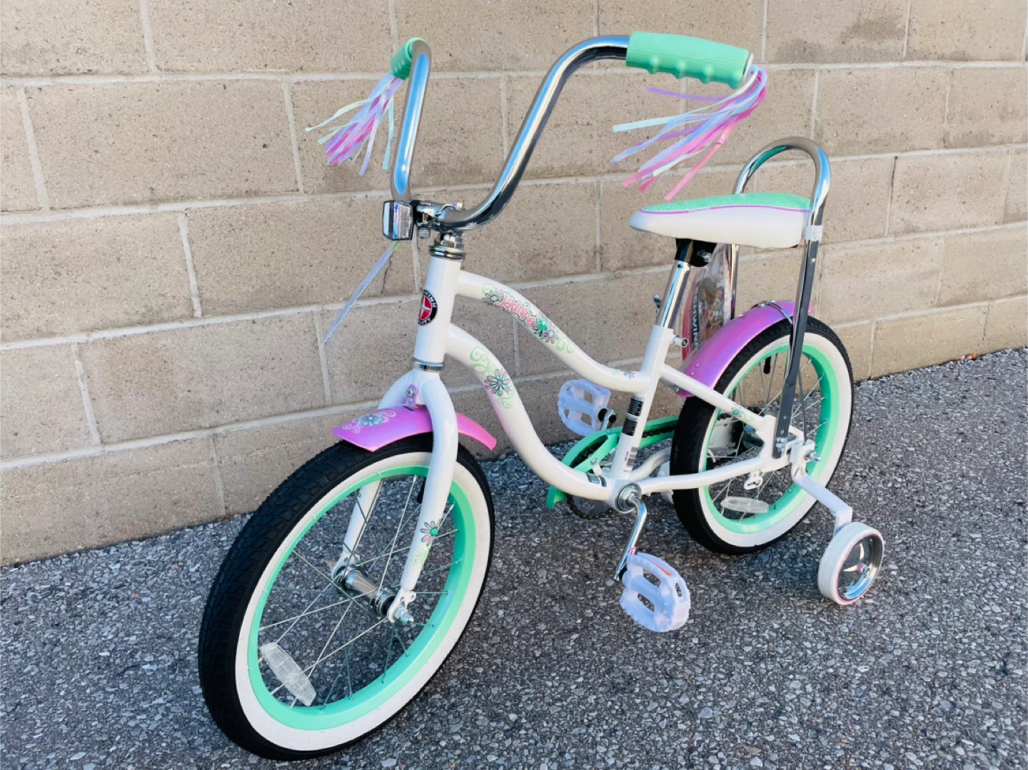 Schwinn 16” Girls Training Wheel Bike BRAND NEW IN BOX - photo 5