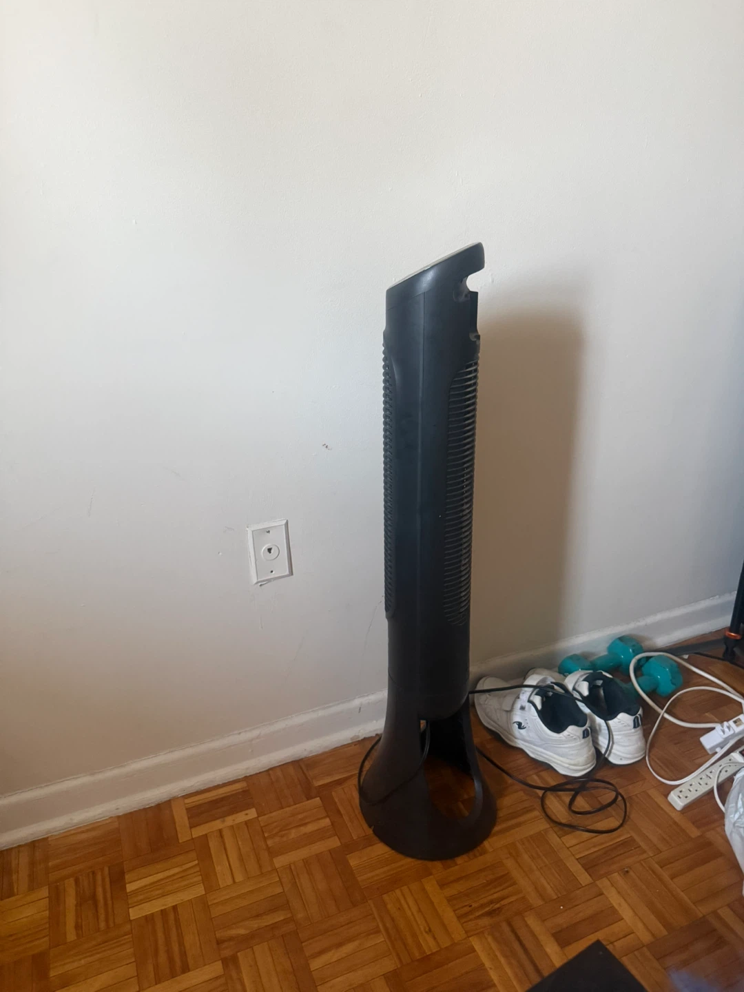 Black Tower Fan - photo 2
