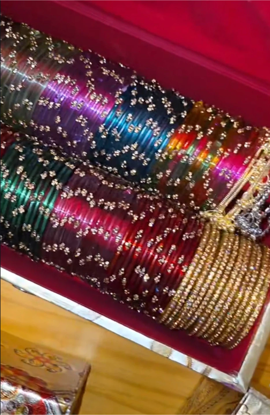Raindrop bangles 2.8