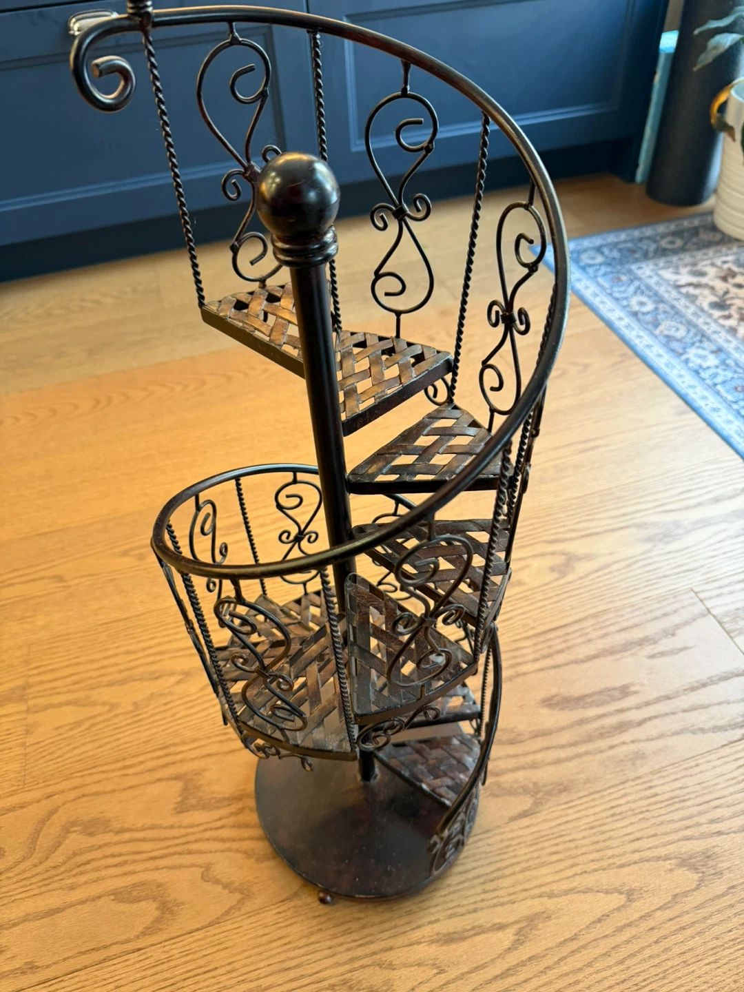 Spiral Staircase Metal Display Stand - photo 4