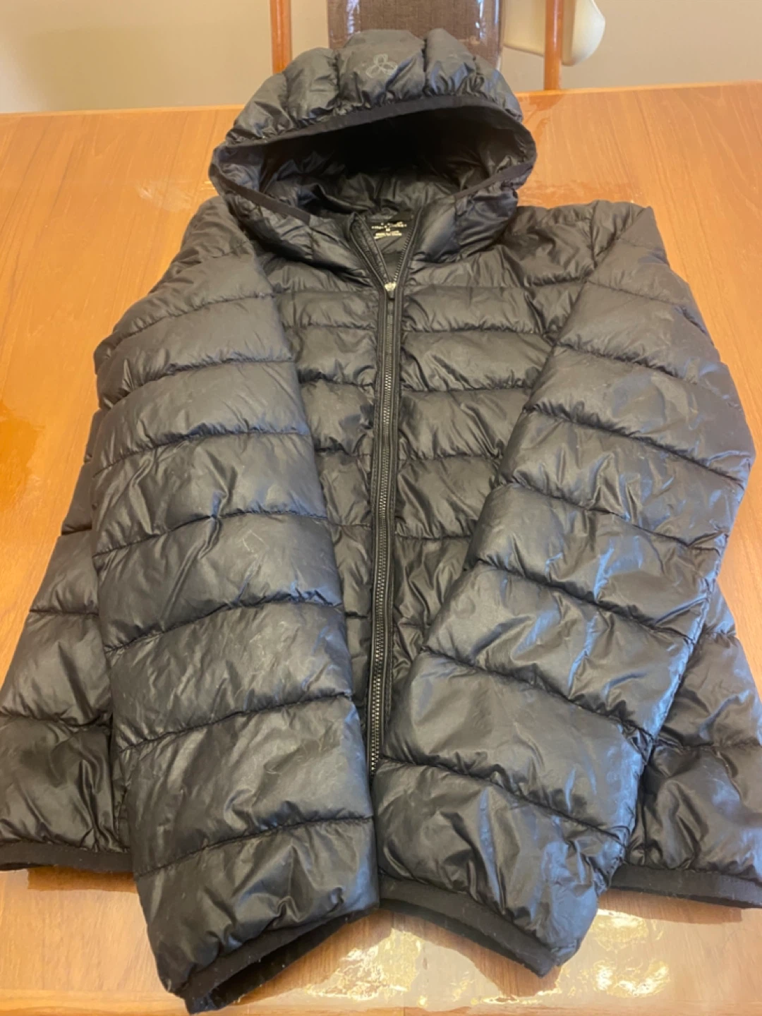Tna Black Puffer Jacket - Size M