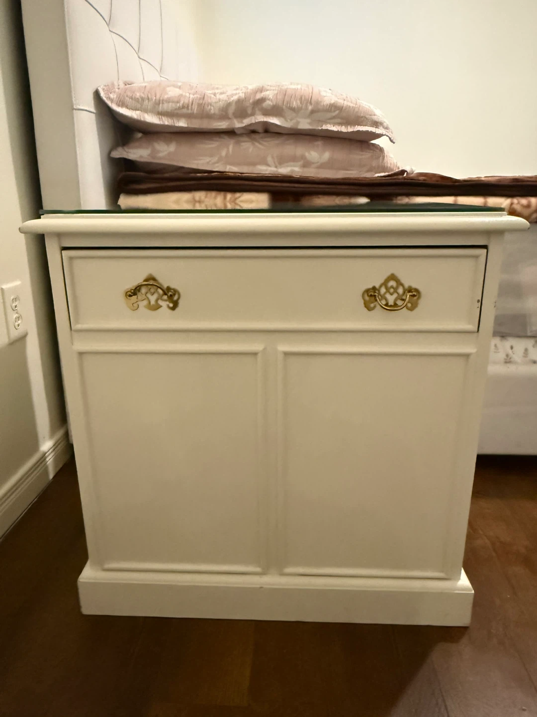 Classic White Glasstop Bedside Table with Drawer - photo 2