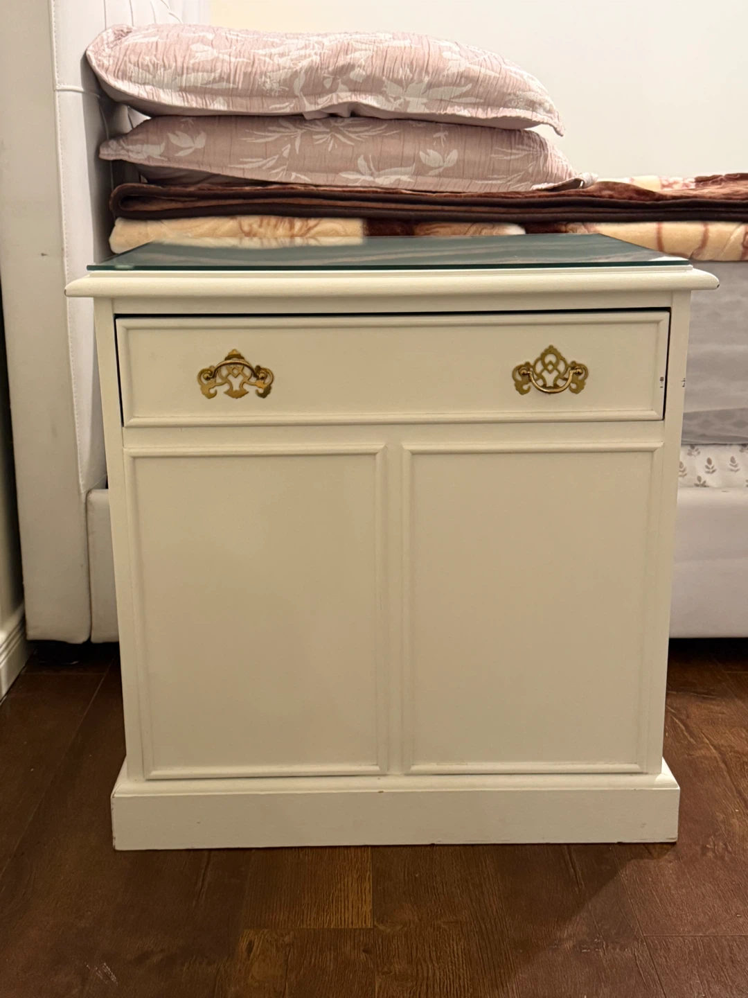 Classic White Glasstop Bedside Table with Drawer