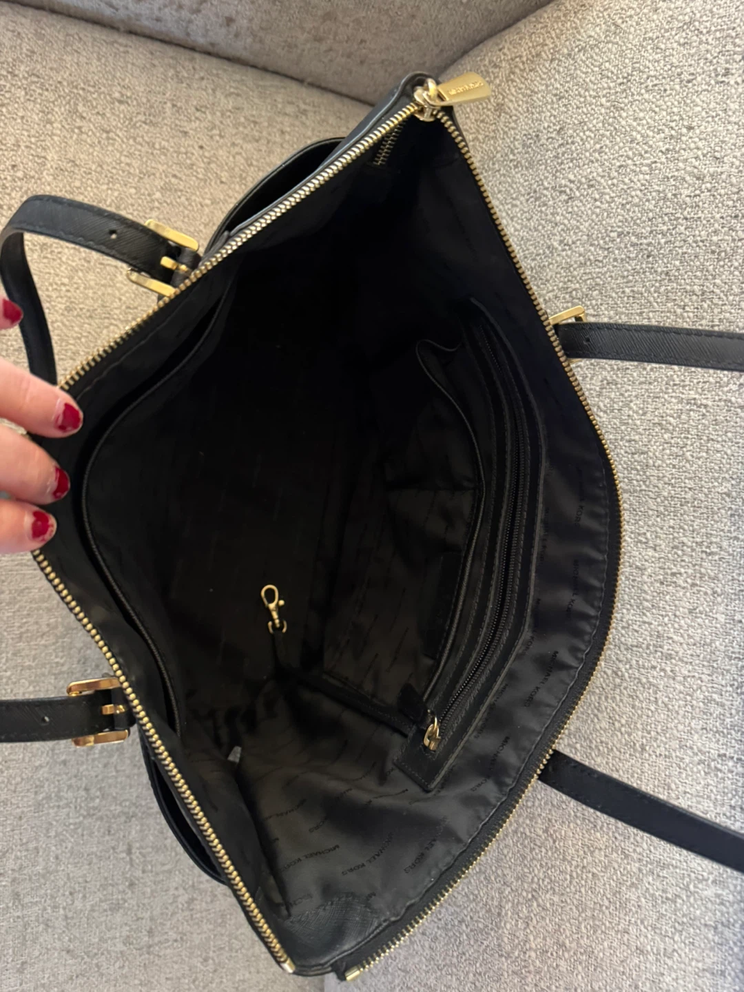 Michael Kors Black Leather Tote Bag - photo 3