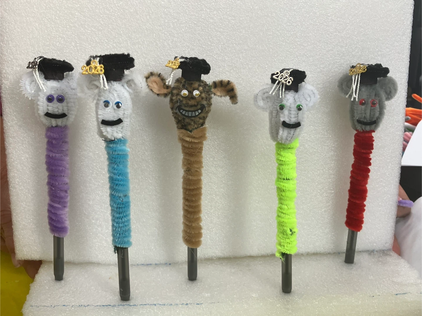 Graduation Themed Decorated Pens - photo 2