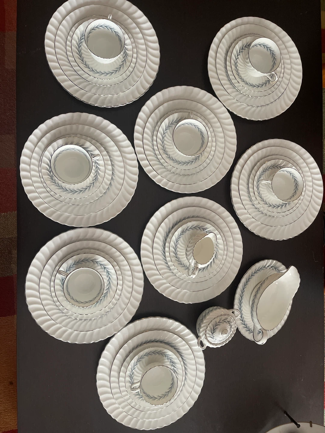 Aynsley “Mayfair”England Bone China 44pcs Dinners Set