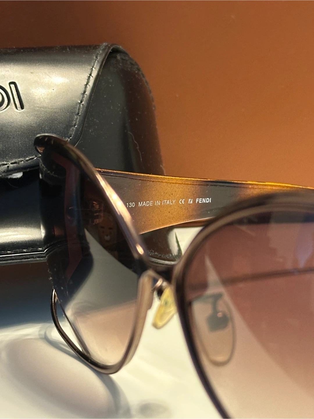 Fendi Sunglasses for women - photo 4