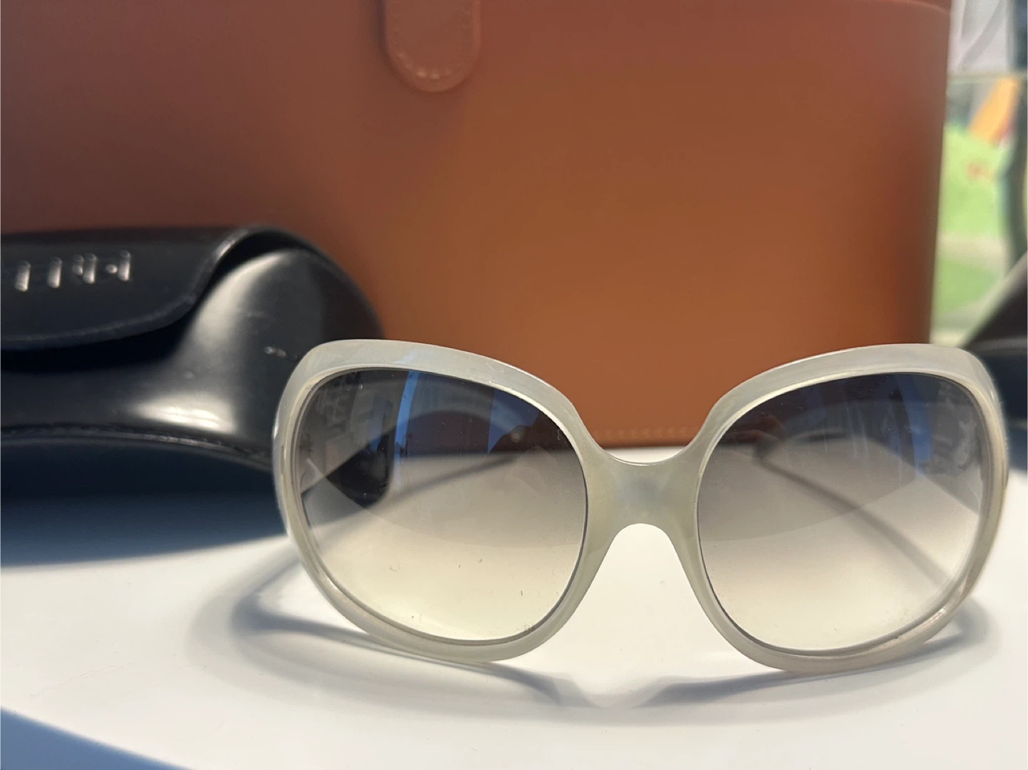 Fendi Women's Sunglasses - photo 4