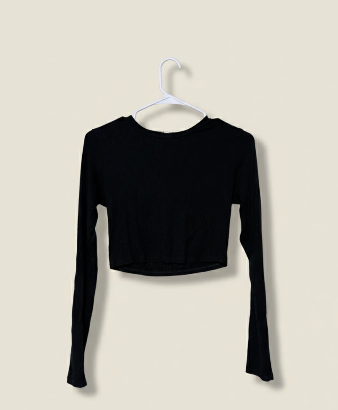 Black Cropped Long Sleeve Top