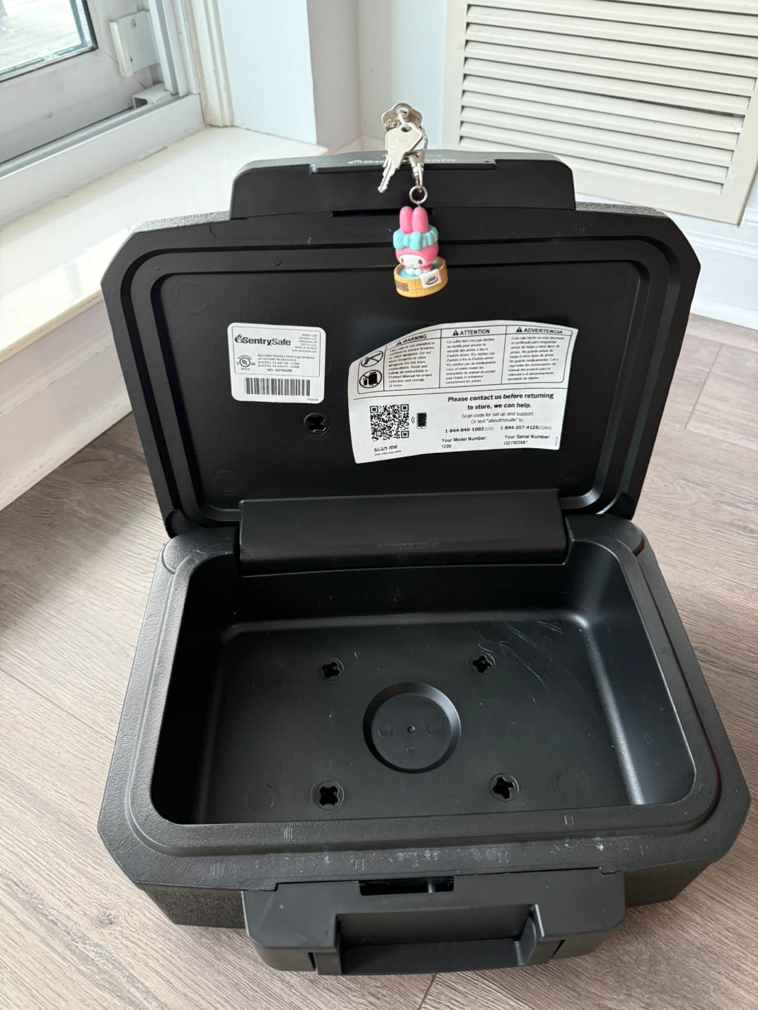 SentrySafe Lock Box with Keys - photo 2